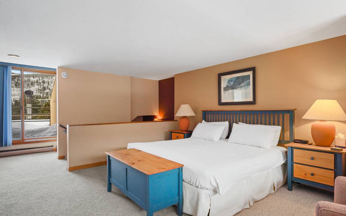 Photo of Bedroom in Lakeside Village