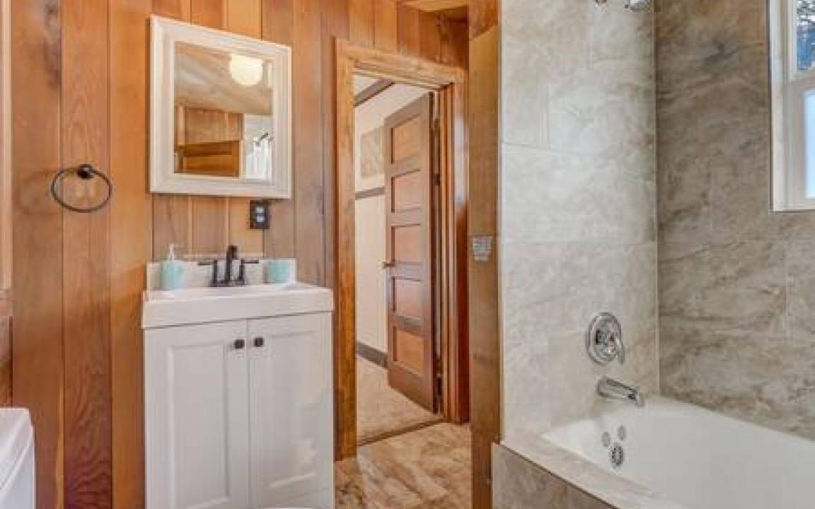 Photo of Bathroom in Cascade-Chipita Park