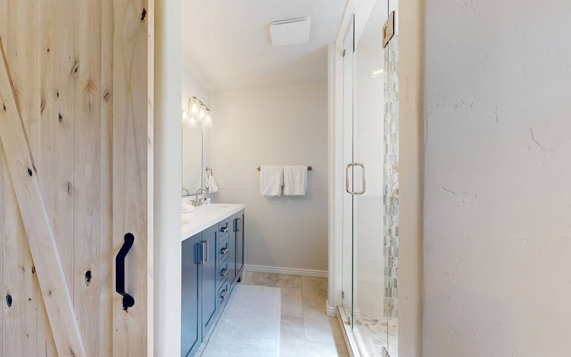 Photo of Bathroom in Edwards
