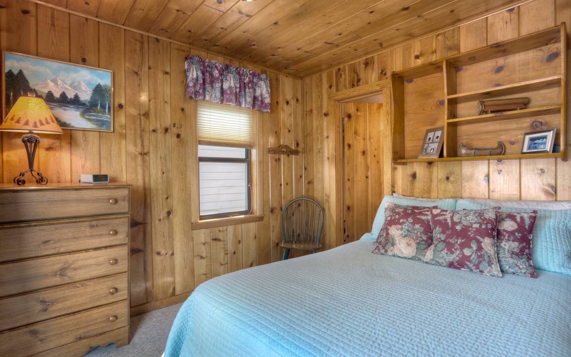 Photo of Bedroom in Bayfield