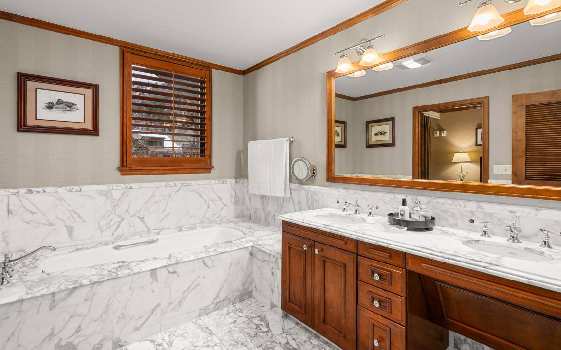 Photo of Bathroom in Aspen