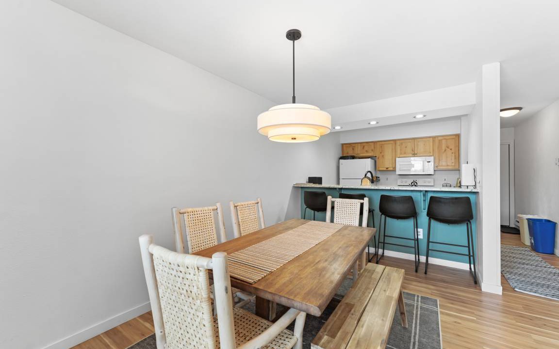 Photo of Kitchen in Lakeside Village