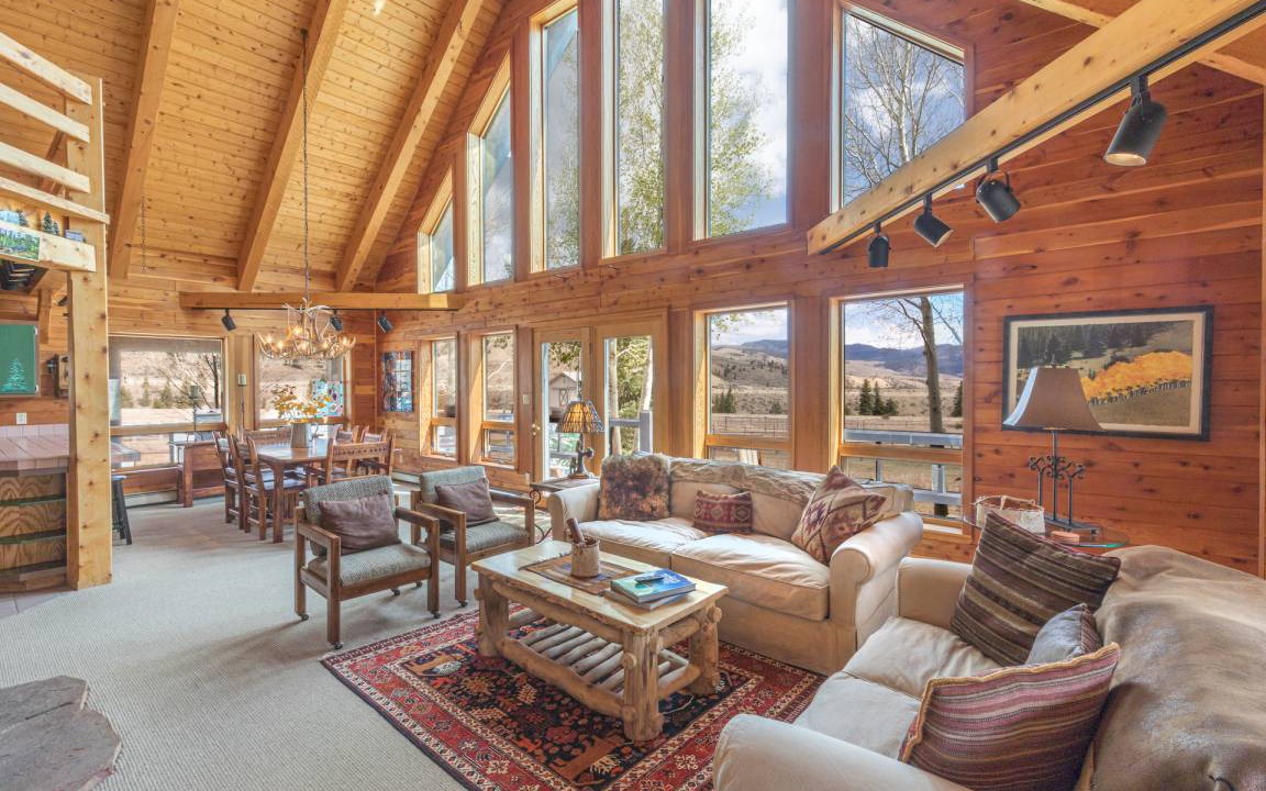 Photo of Livingroom in Creede