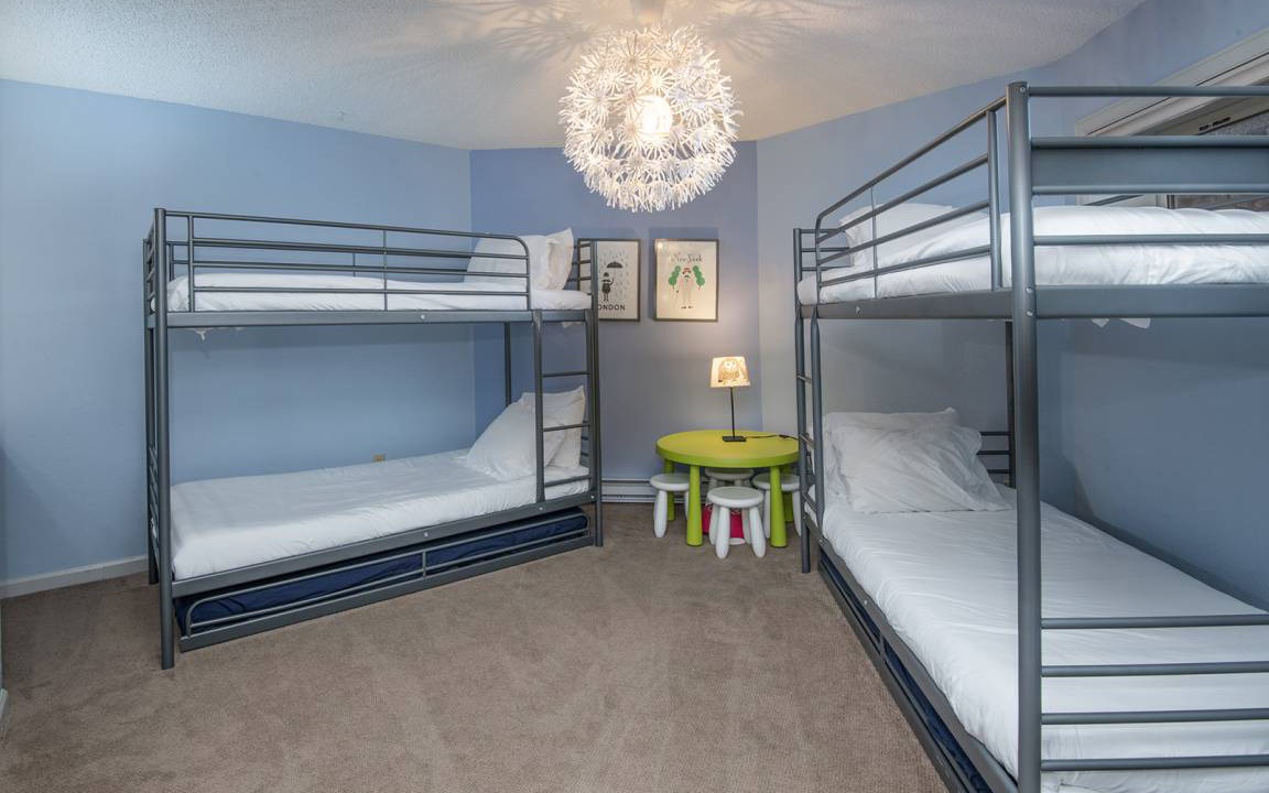 Photo of Bedroom in Highland Meadows