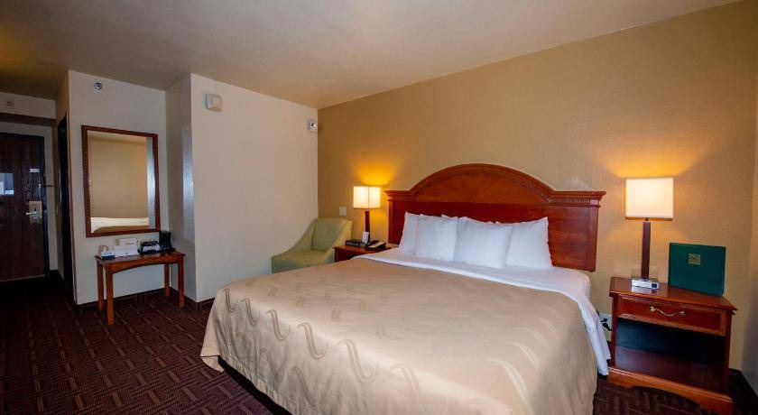 Photo of Bedroom in Central Colorado Springs