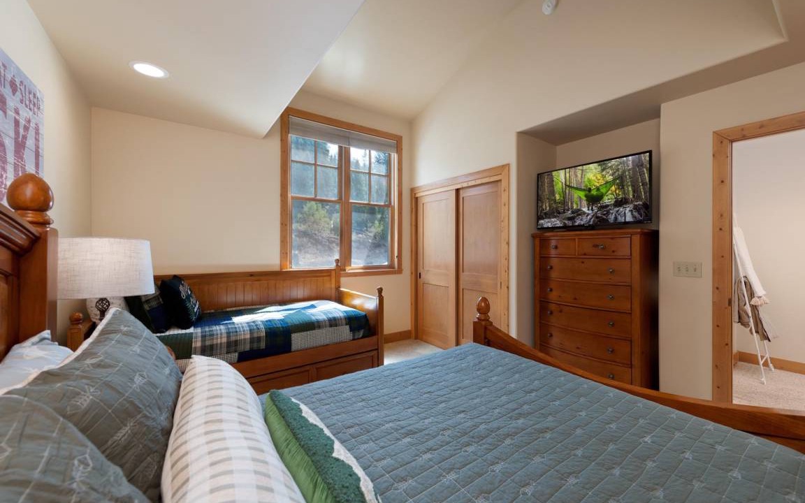 Photo of Bedroom in Purgatory