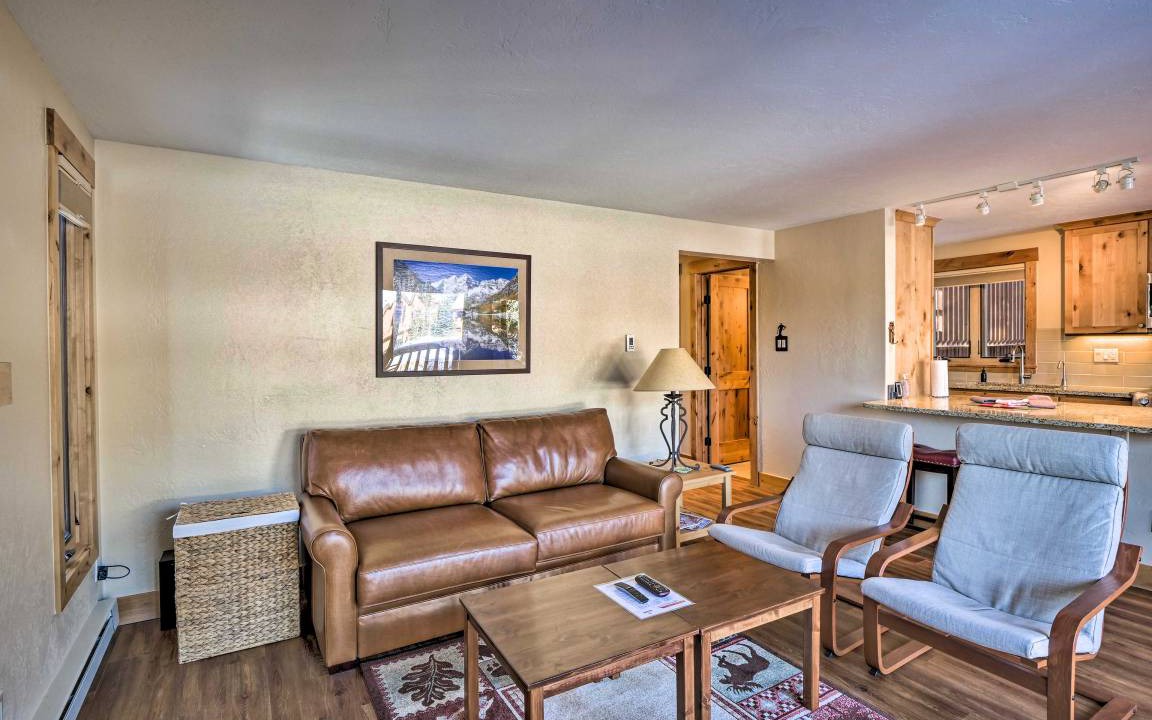 Photo of Livingroom in Four O'Clock