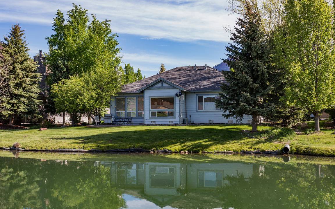 Photo of Buildings in Dalton Ranch