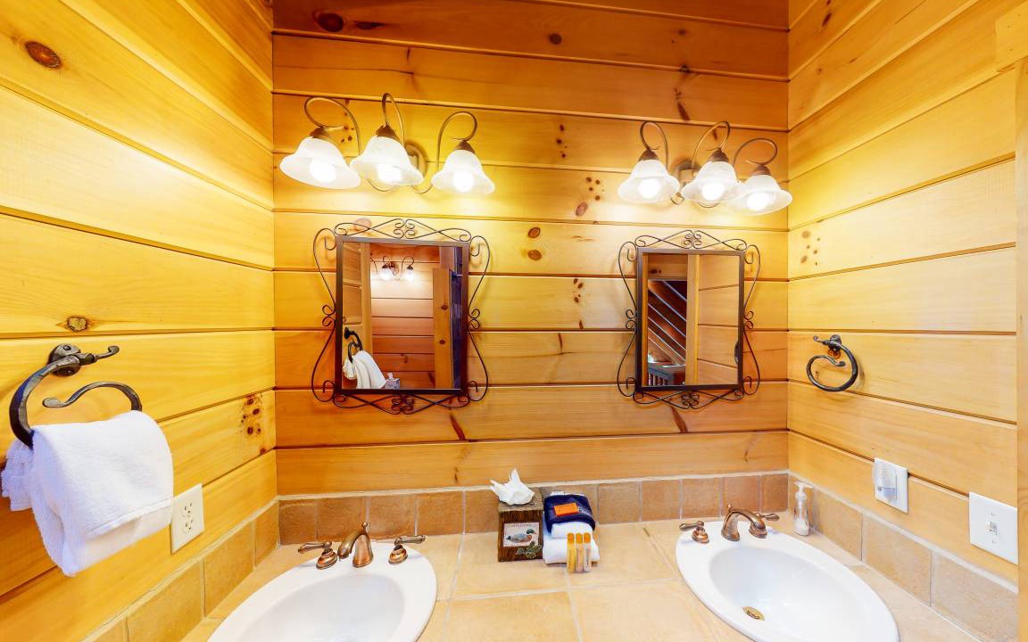 Photo of Bathroom in Quandary Village