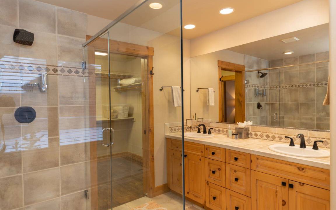 Photo of Bathroom in The Highlands