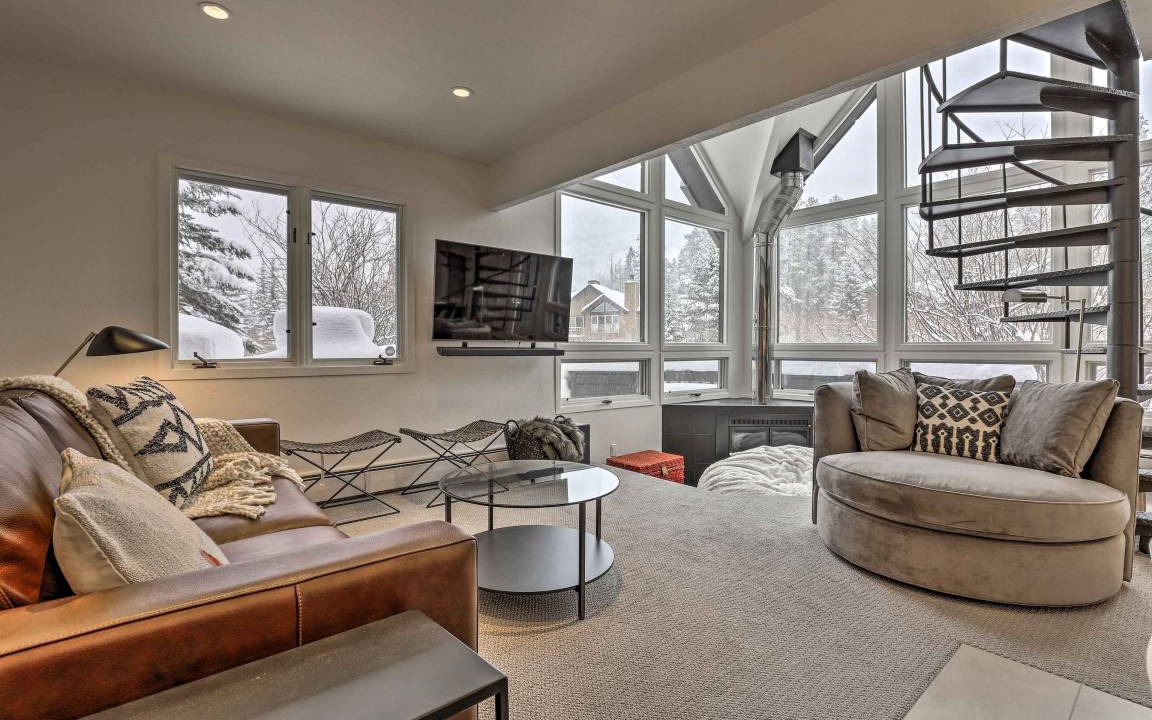 Photo of Livingroom in Vail