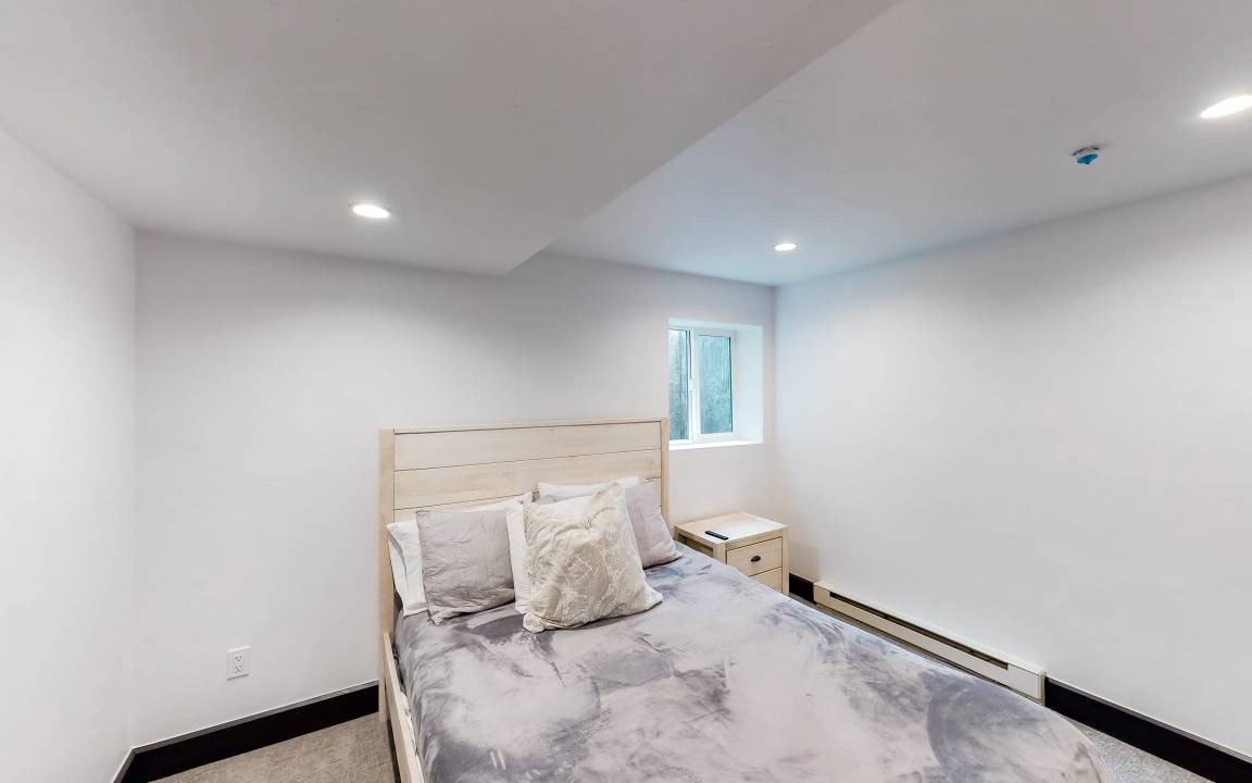 Photo of Bedroom in Highlands Townhomes
