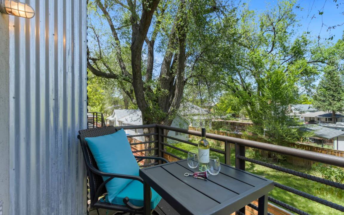 Photo of Patio Balcony in Martinez Park