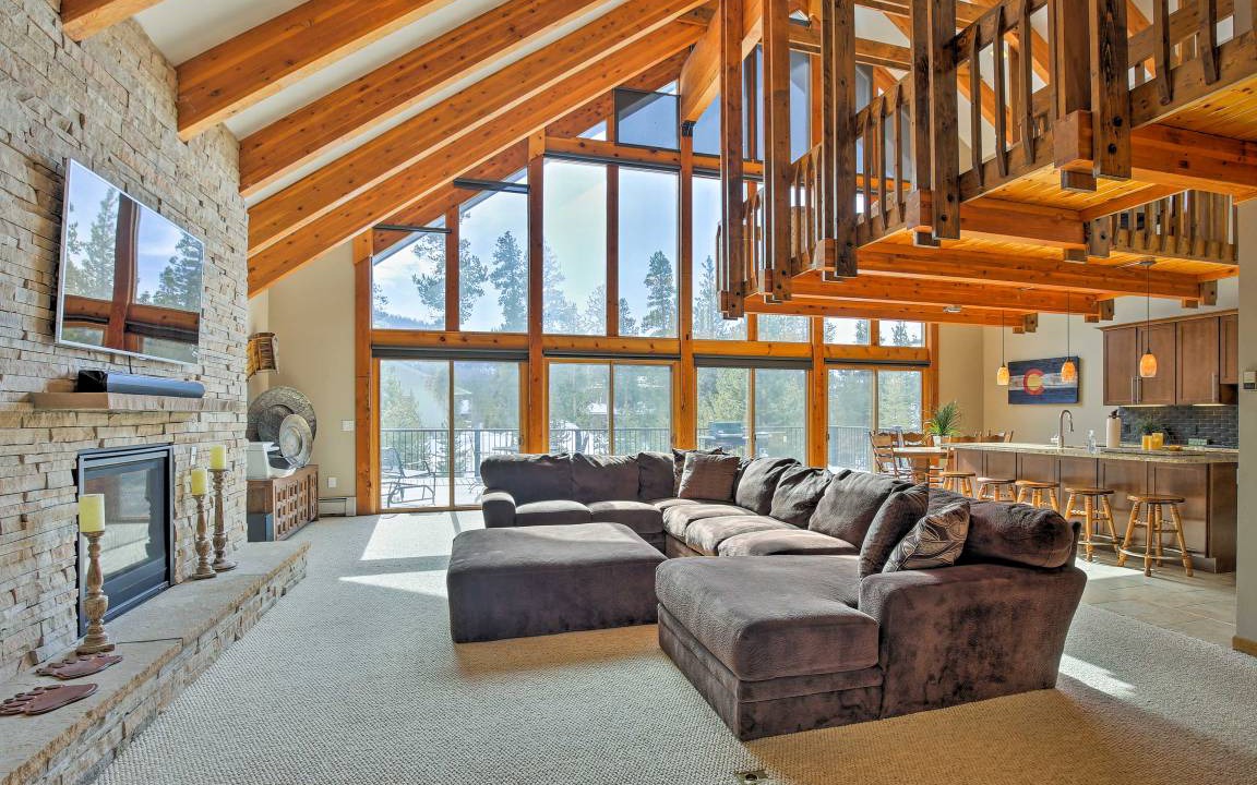 Photo of Livingroom in Grand Lake