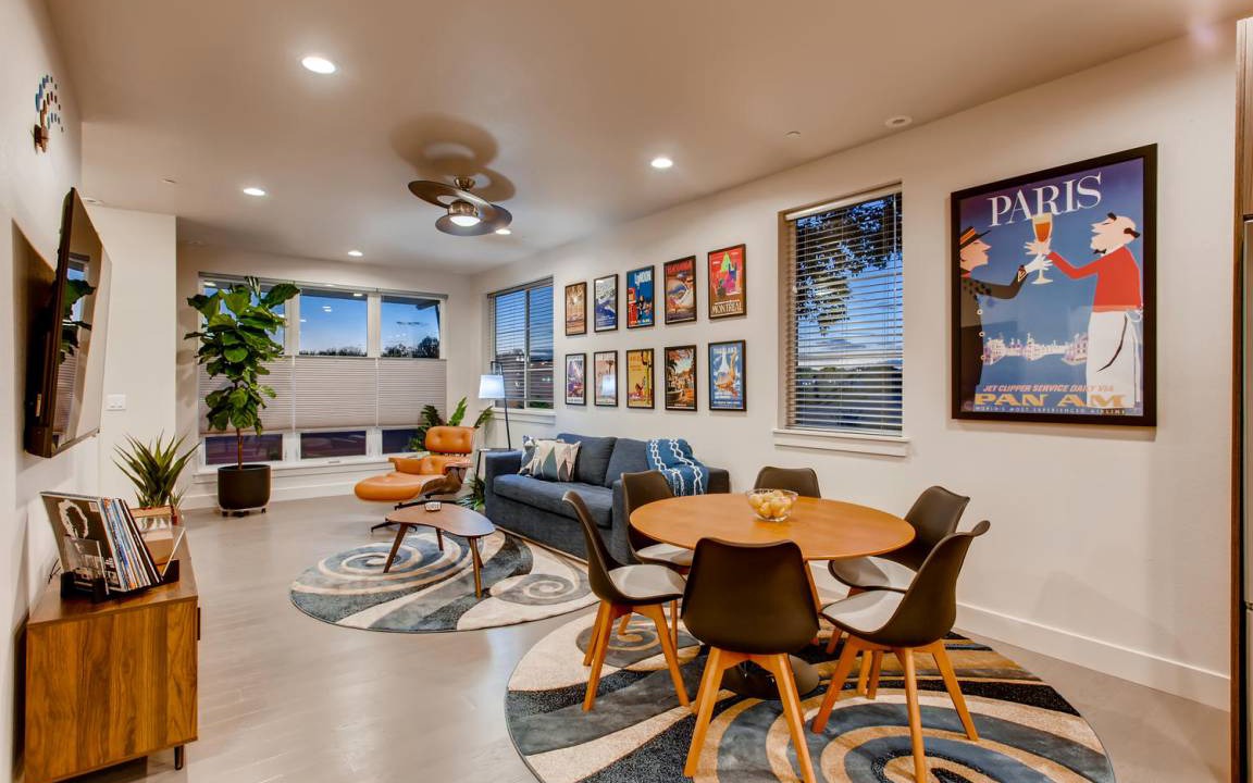 Photo of Livingroom in Old Town North