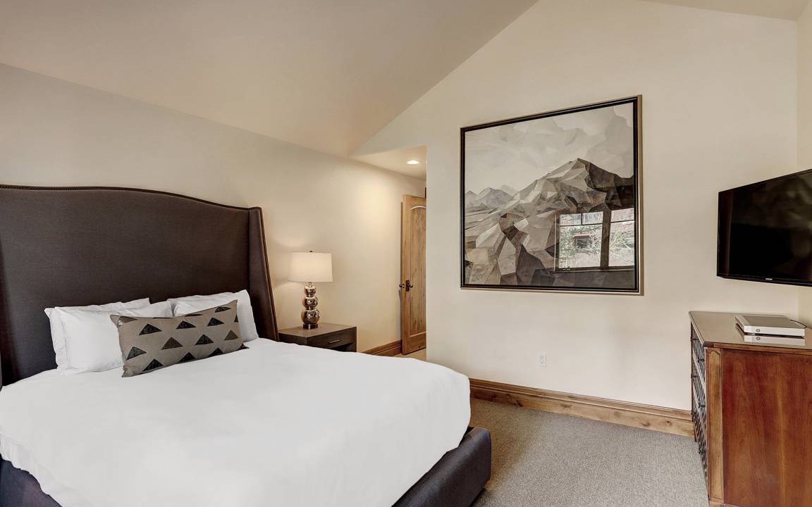 Photo of Bedroom in Gore Creek Place