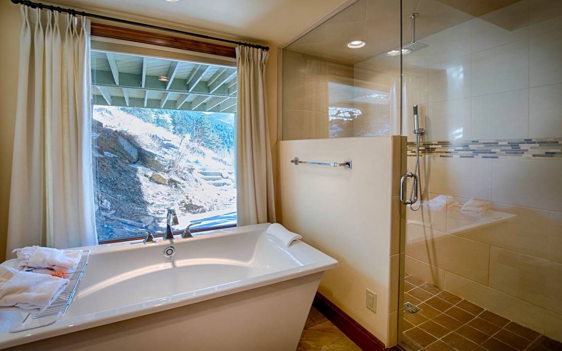 Photo of Bathroom in Windcliff Estates