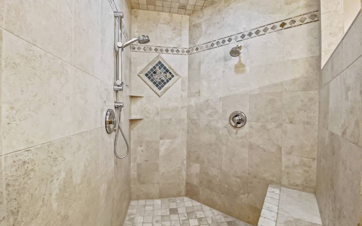 Photo of Bathroom in Warrior's Mark West
