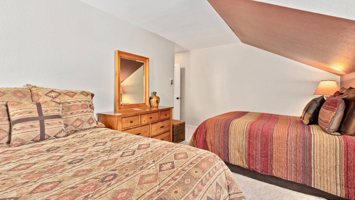 Photo of Bedroom in Windcliff Estates