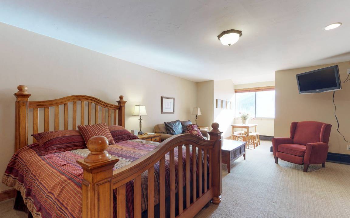 Photo of Bedroom in Copper Mountain Village