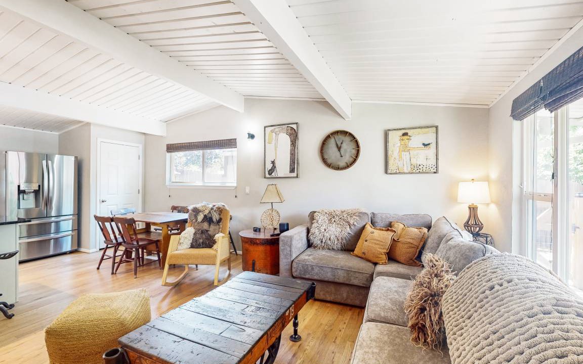 Photo of Livingroom in Central Colorado Springs