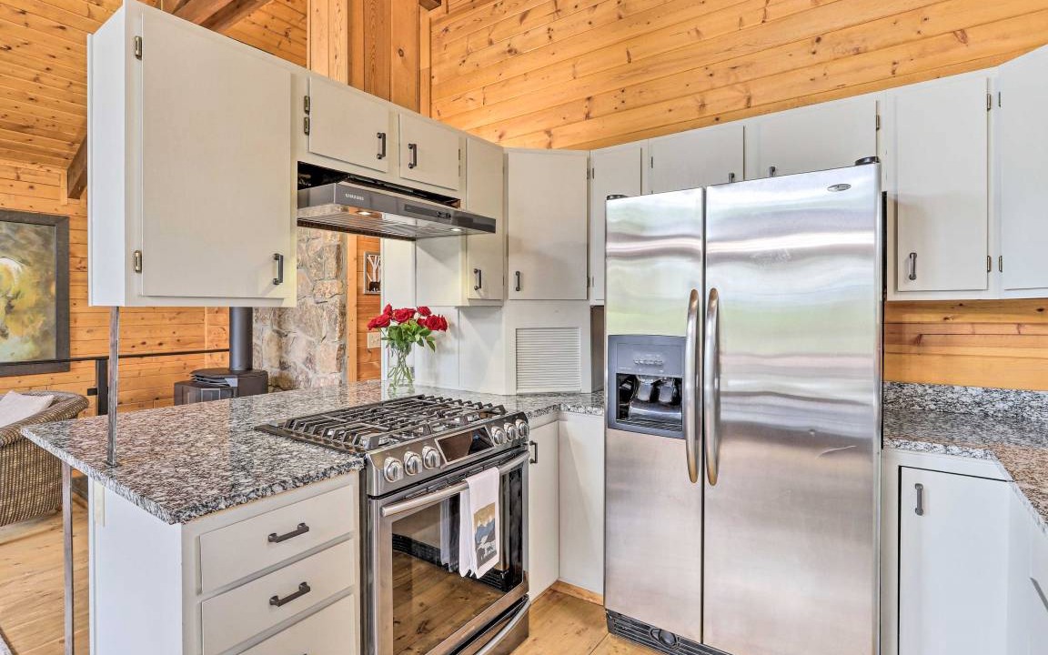 Photo of Kitchen in Twin Creek Village