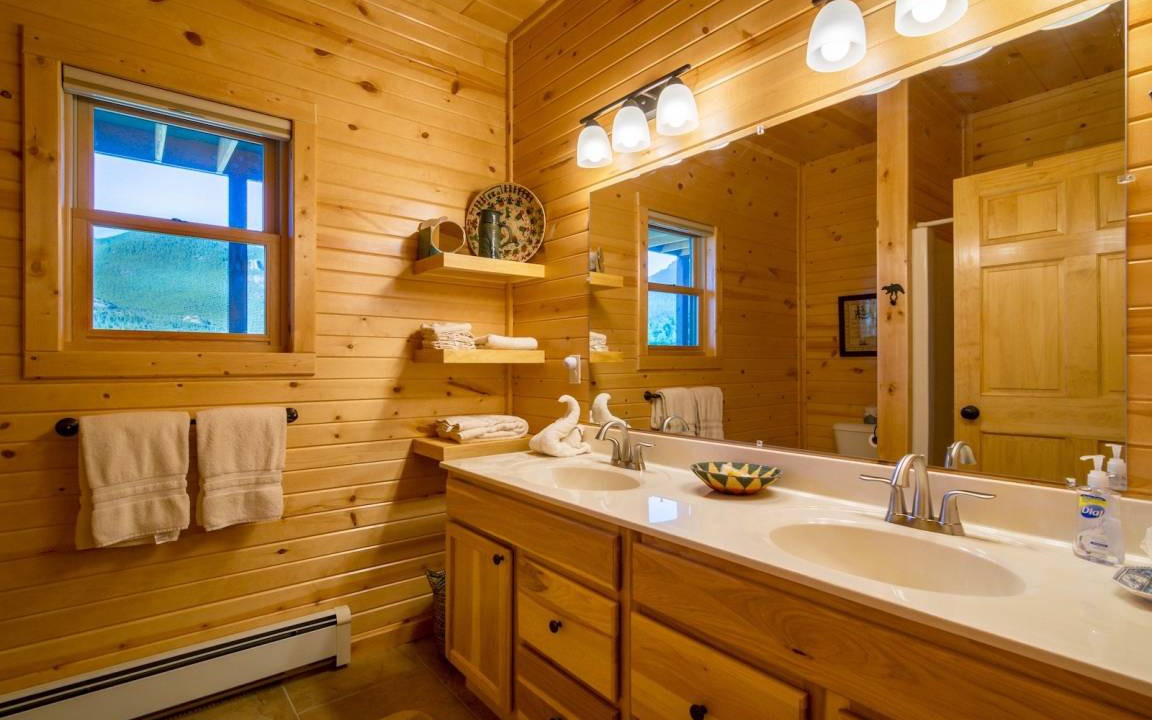 Photo of Bathroom in Windcliff Estates