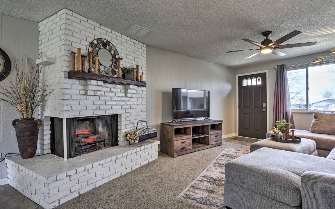Photo of Livingroom in Loveland