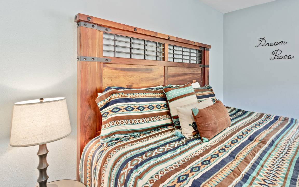 Photo of Bedroom in Windcliff Estates