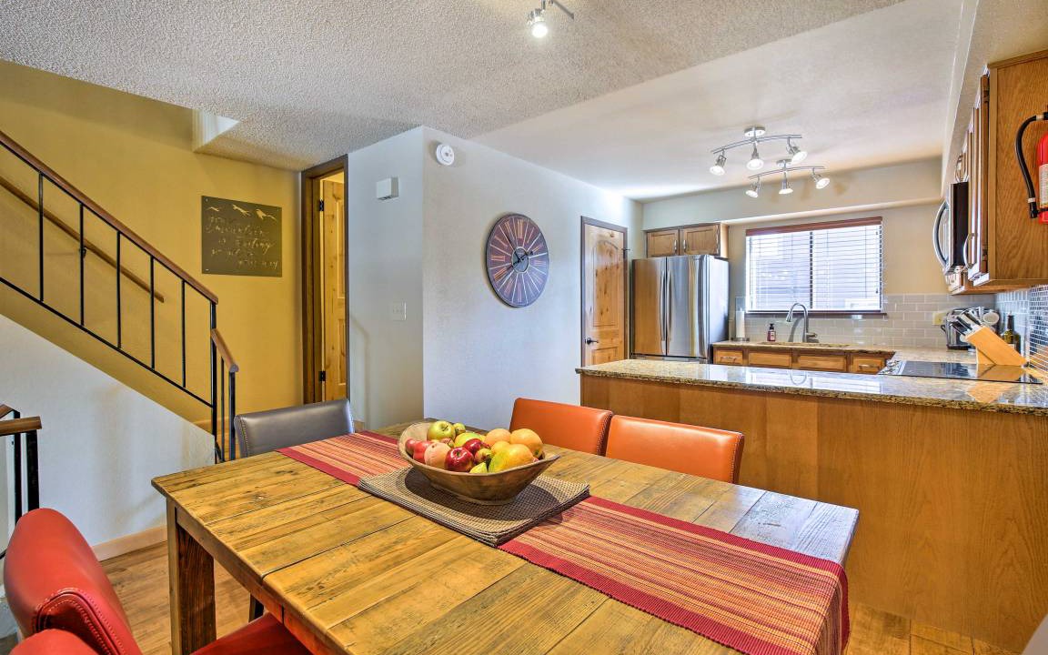 Photo of Livingroom in Four O'Clock