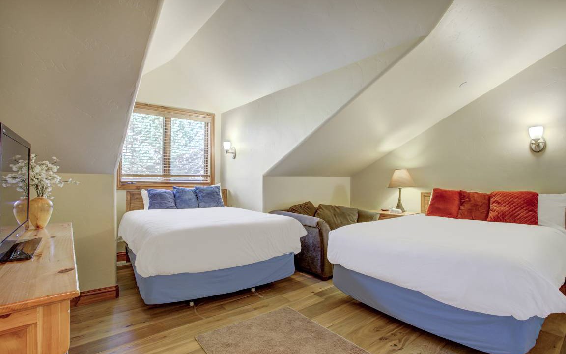 Photo of Bedroom in Edwards