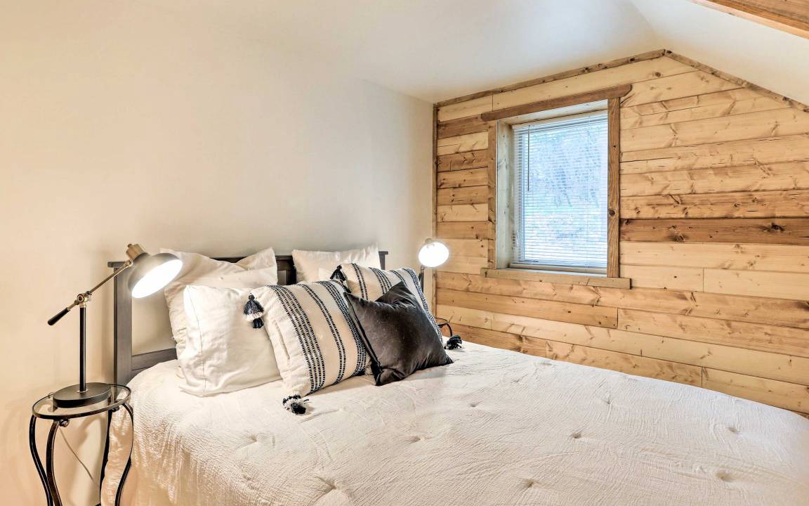 Photo of Bedroom in Twin Creek Village