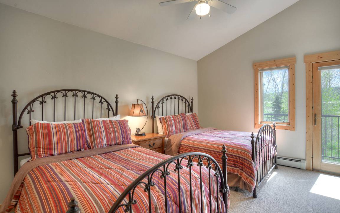 Photo of Bedroom in South Fork