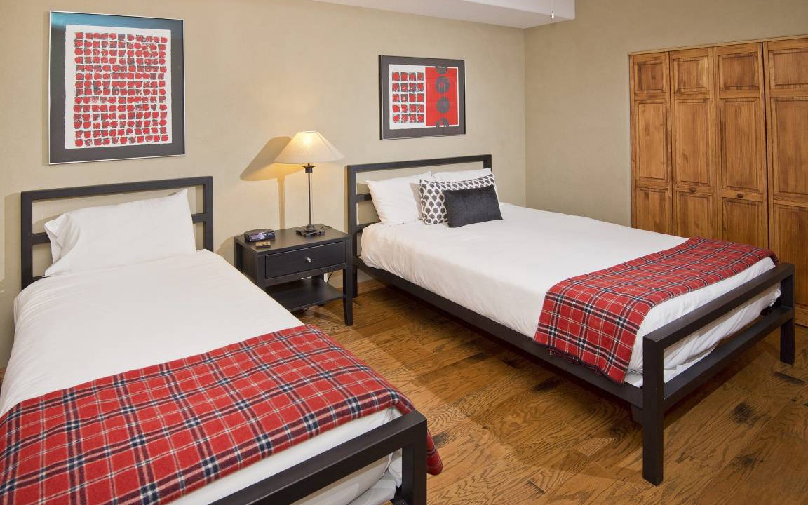 Photo of Bedroom in Edwards