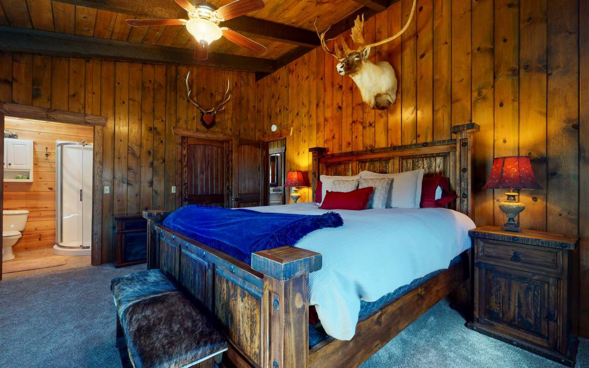 Photo of Bedroom in Ponderosa Pines