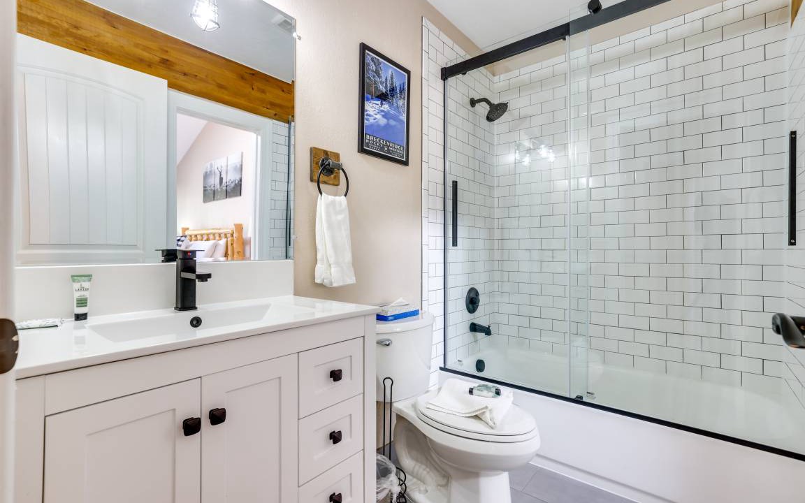 Photo of Bathroom in Warrior's Mark