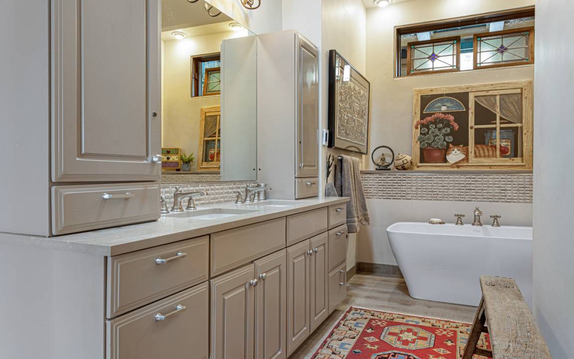Photo of Bathroom in Highland Meadows