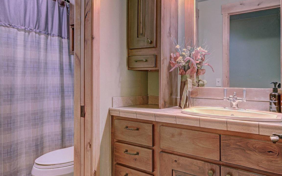 Photo of Bathroom in Copper Mountain Village