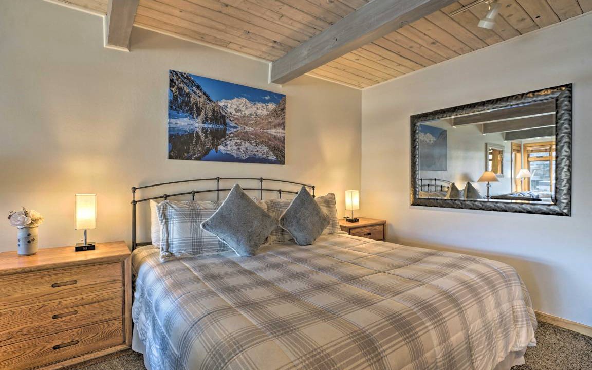 Photo of Bedroom in Snowmass Village