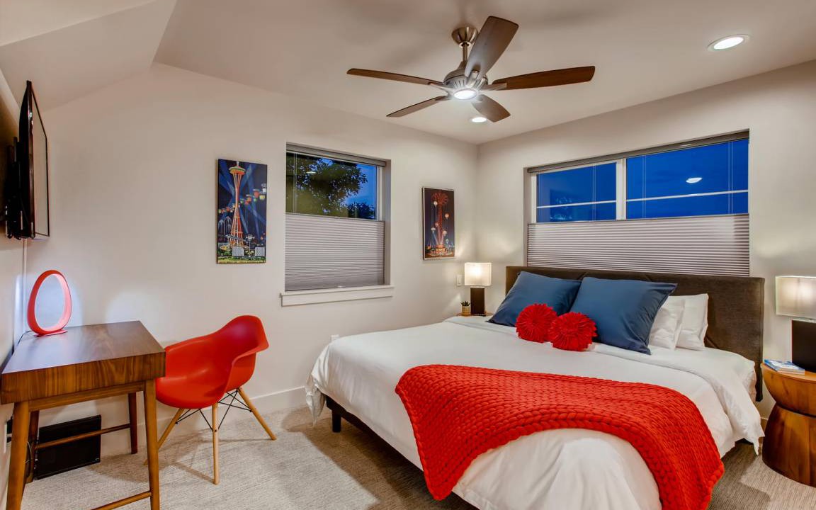 Photo of Bedroom in Old Town North