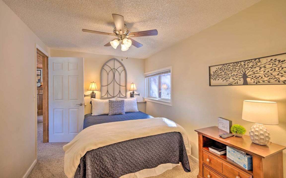 Photo of Bedroom in Green Mountain Falls