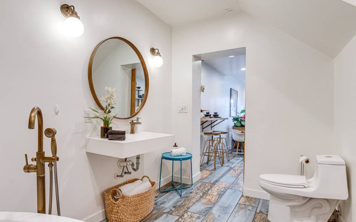 Photo of Bathroom in City Park West