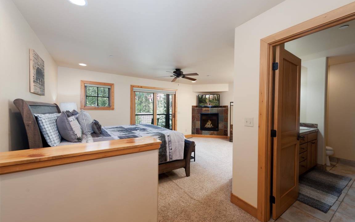 Photo of Bedroom in Purgatory