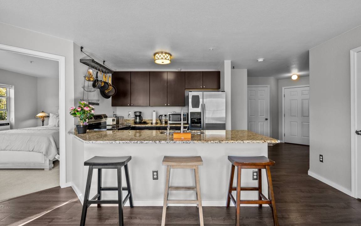 Photo of Kitchen in Glenwood Grove - North Iris