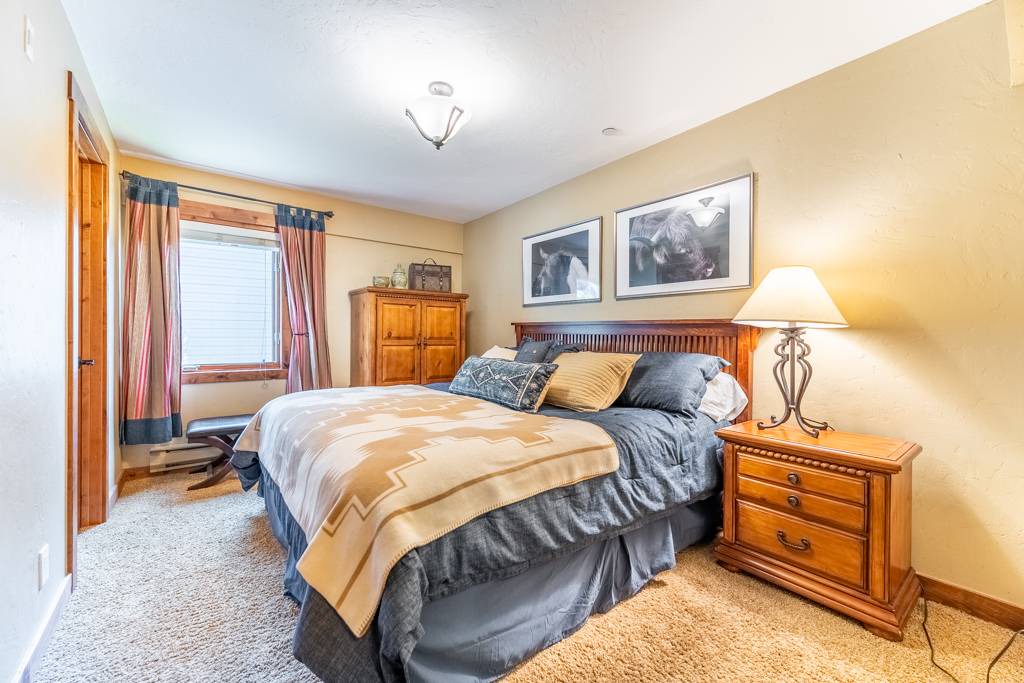 Photo of Bedroom in Mountain House