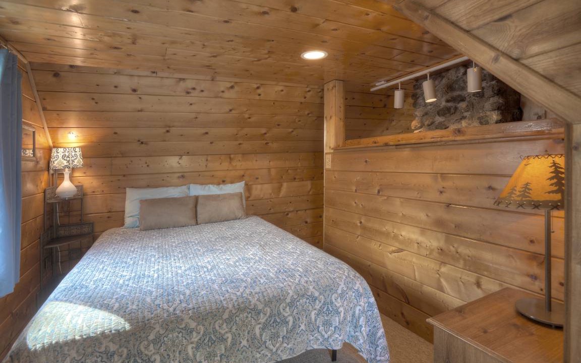 Photo of Bedroom in Bayfield