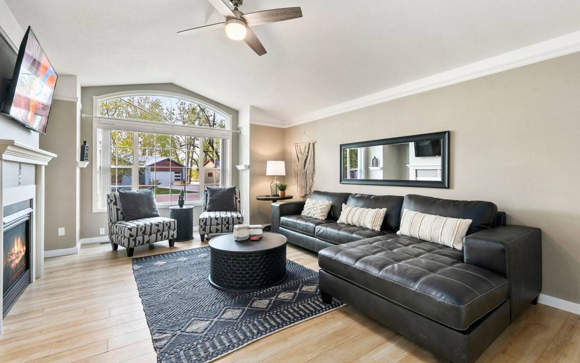 Photo of Livingroom in Loveland