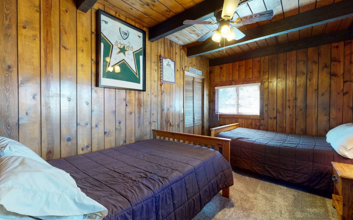 Photo of Bedroom in Ponderosa Pines