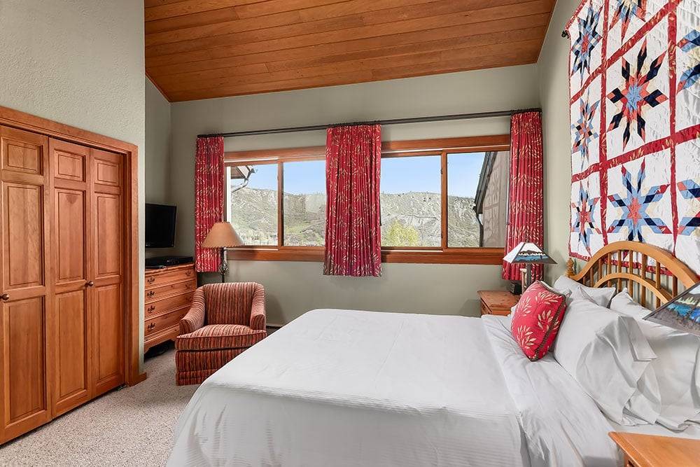 Photo of Bedroom in Snowmass Village