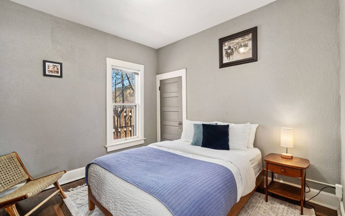 Photo of Bedroom in University North